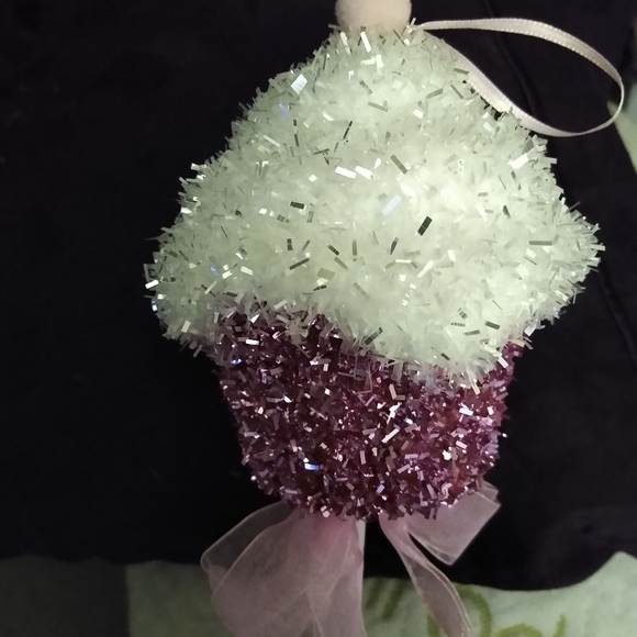 Meet your Posher, Dawn - Picture 5 of 14